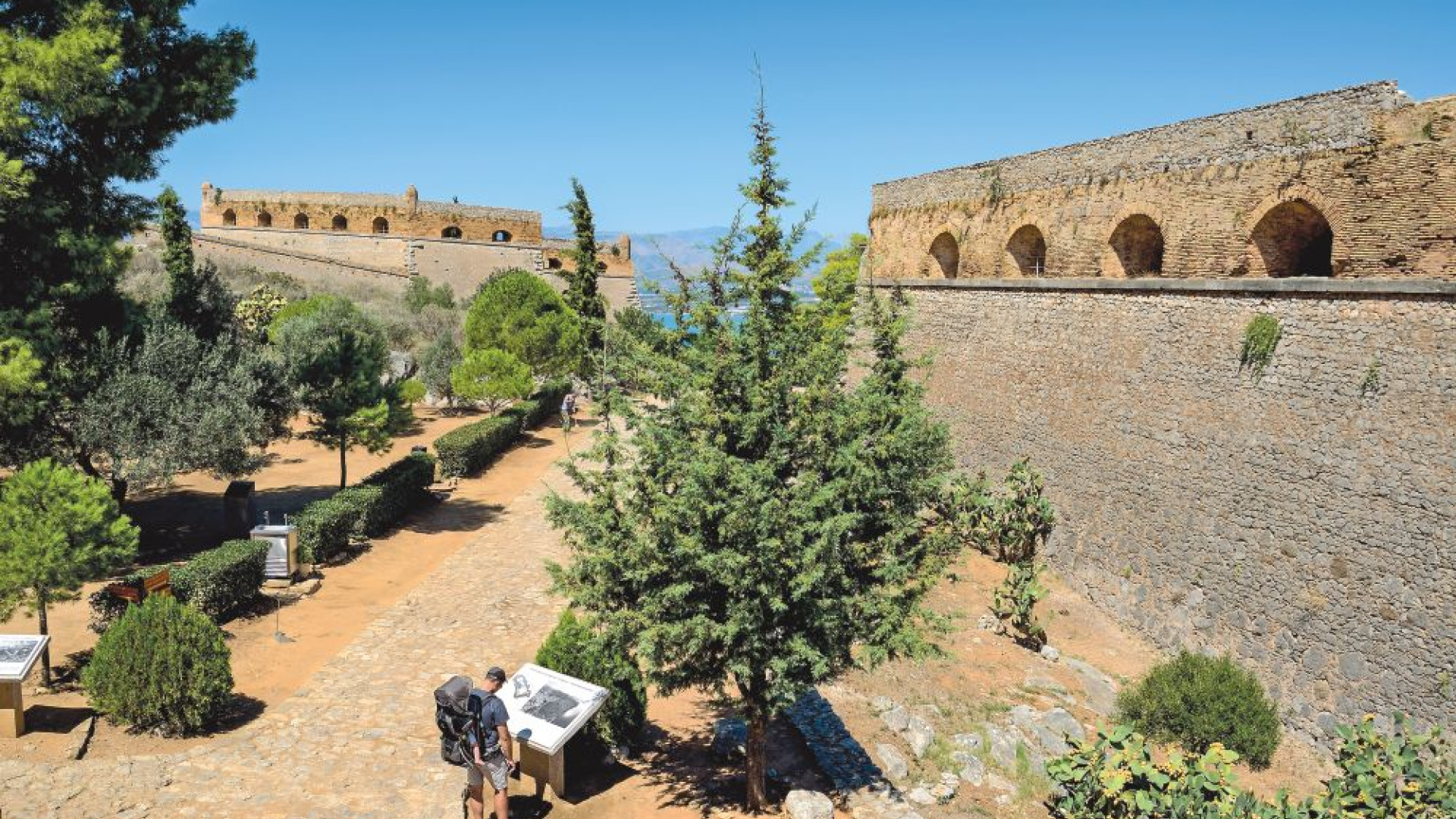 Araxos image