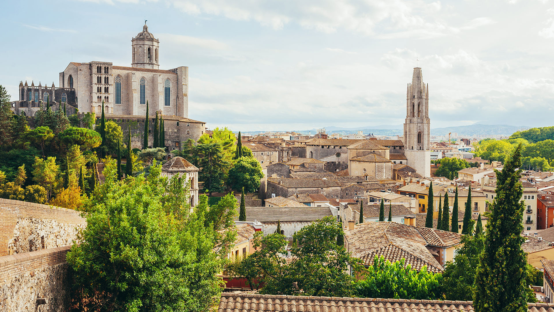 Gerona image 5