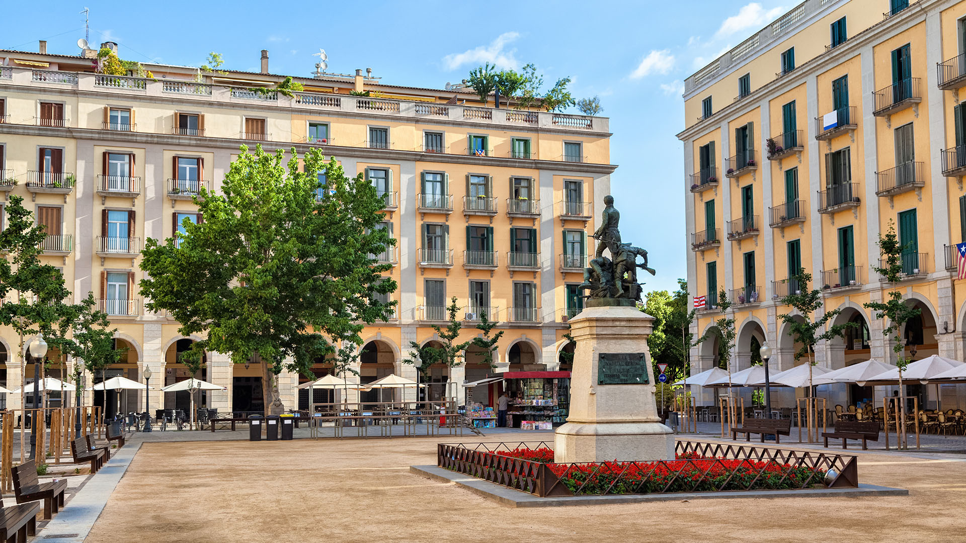 Gerona image 3