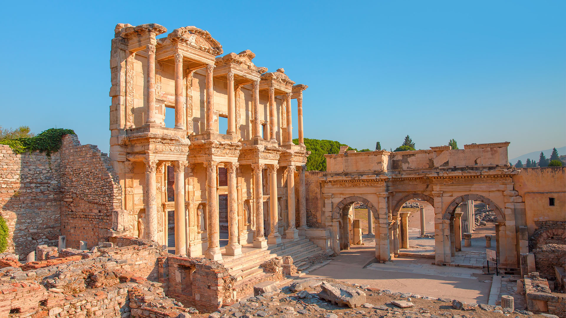 Izmir image 3