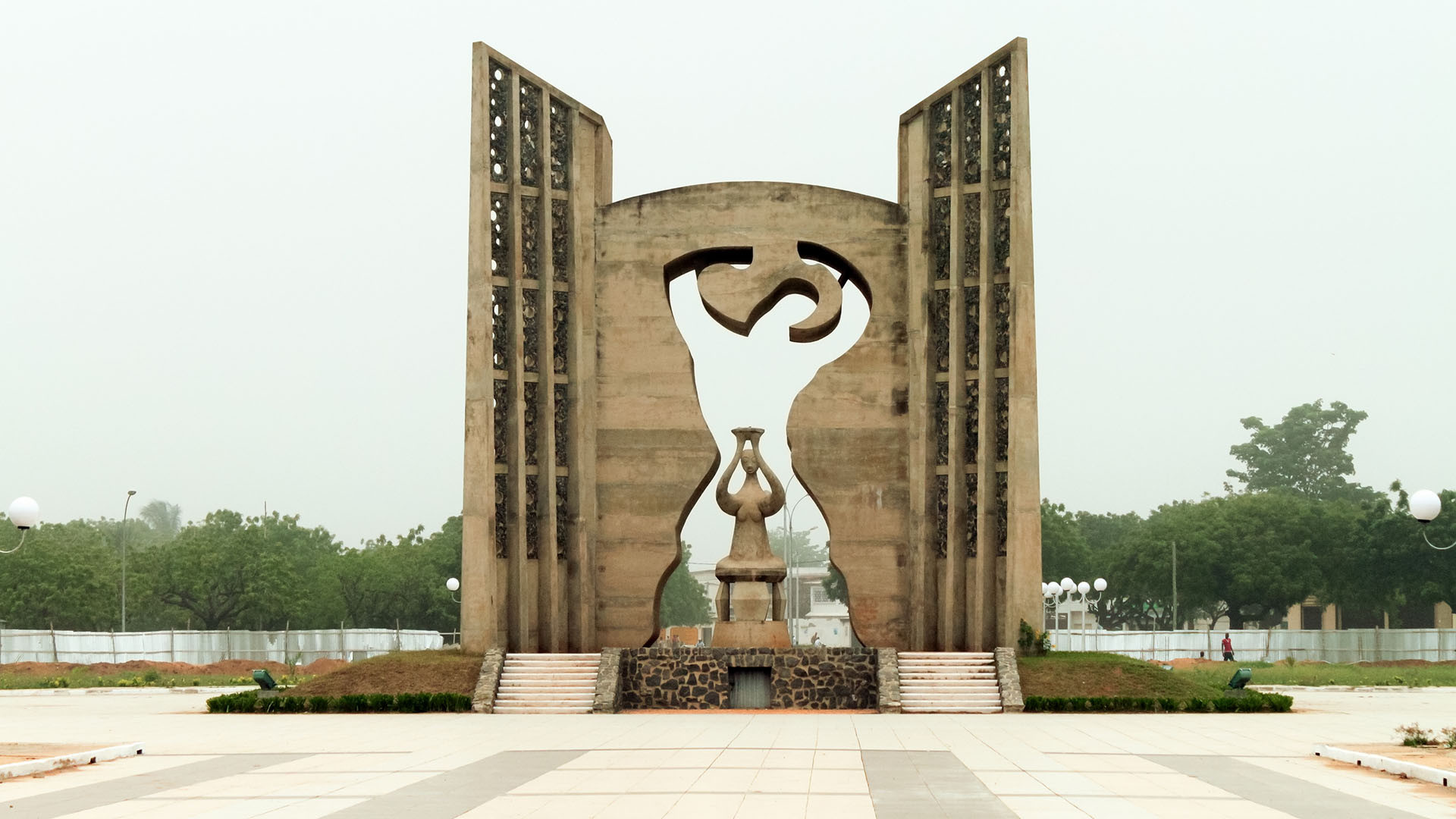 Lome image 3