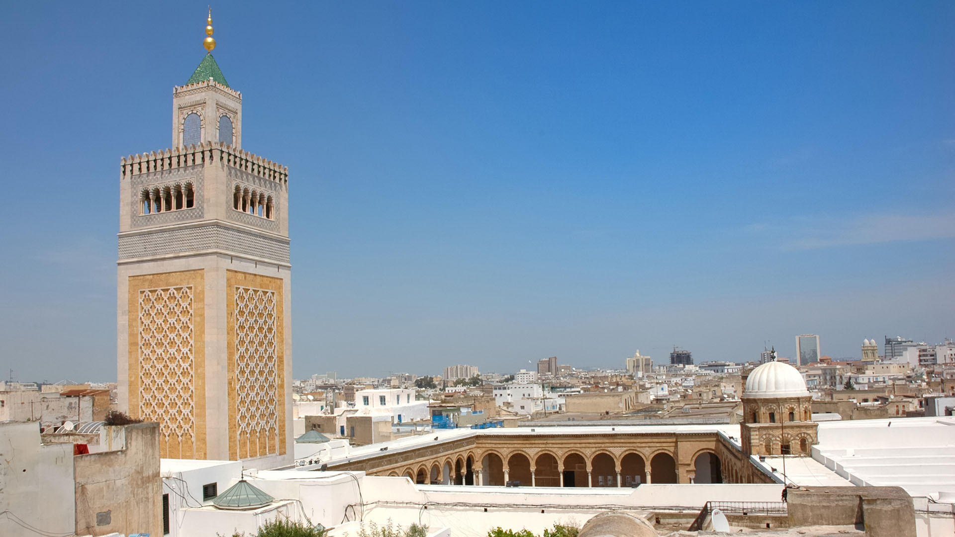 Tunis image 4